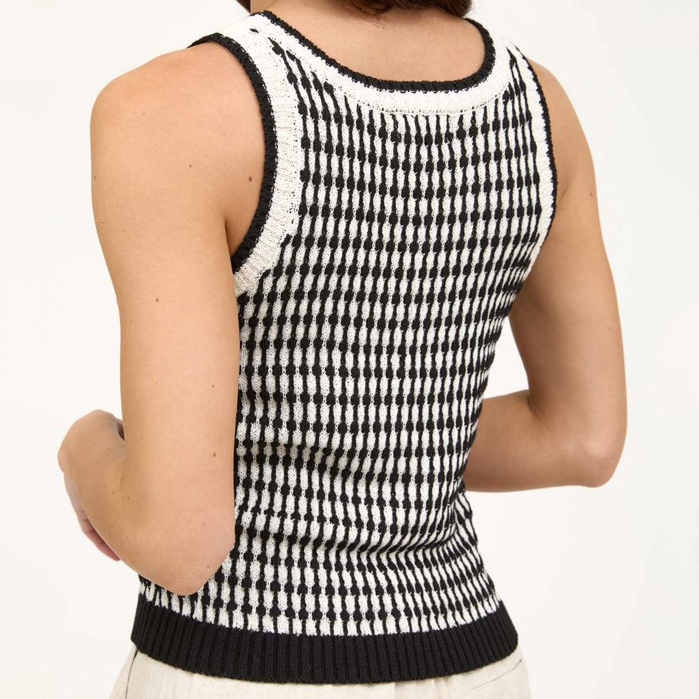 Contrast Knit Sleeveless Pullover Sweater Vest